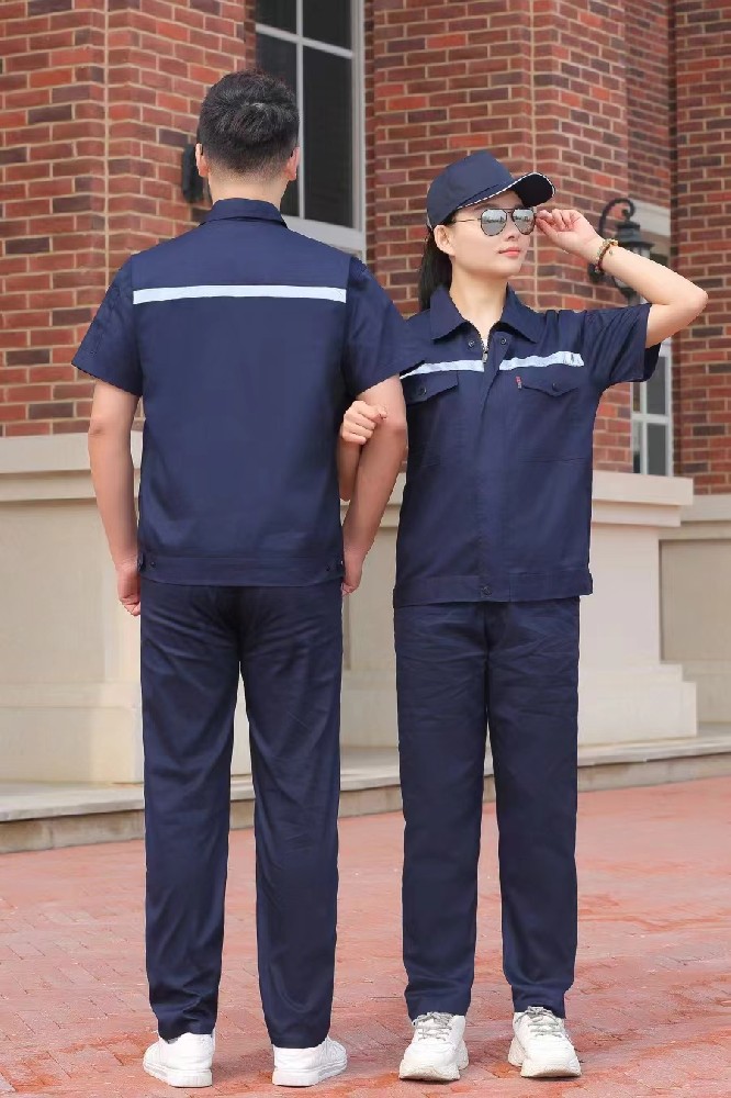 工作服