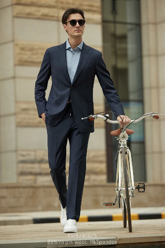 大学生服饰定制